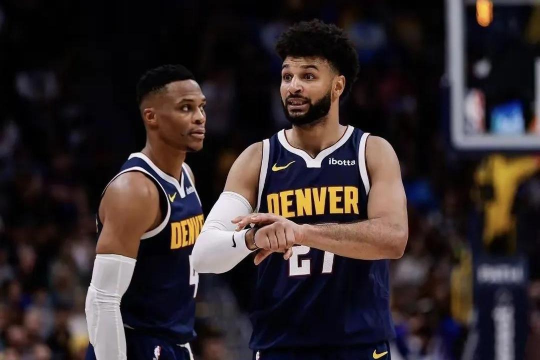 九游官网入口-穆雷迎来十二赛季出色发挥，独行侠观众热烈欢呼！-九游官网入口