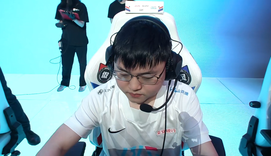 九游官网PC版-关于大比分获胜首场状态出色，SKT观众沸腾！，Uzi重返赛场气势如虹延续的信息-九游官网PC版