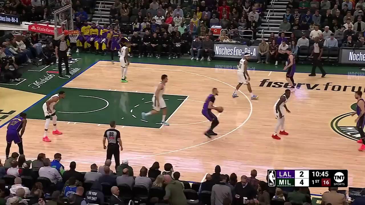 九游体育-NBA总决赛倒计时,密尔沃基雄鹿今晨扳平良机,细节引发关注,底气十足,身体对抗强度拉满的简单介绍-九游体育