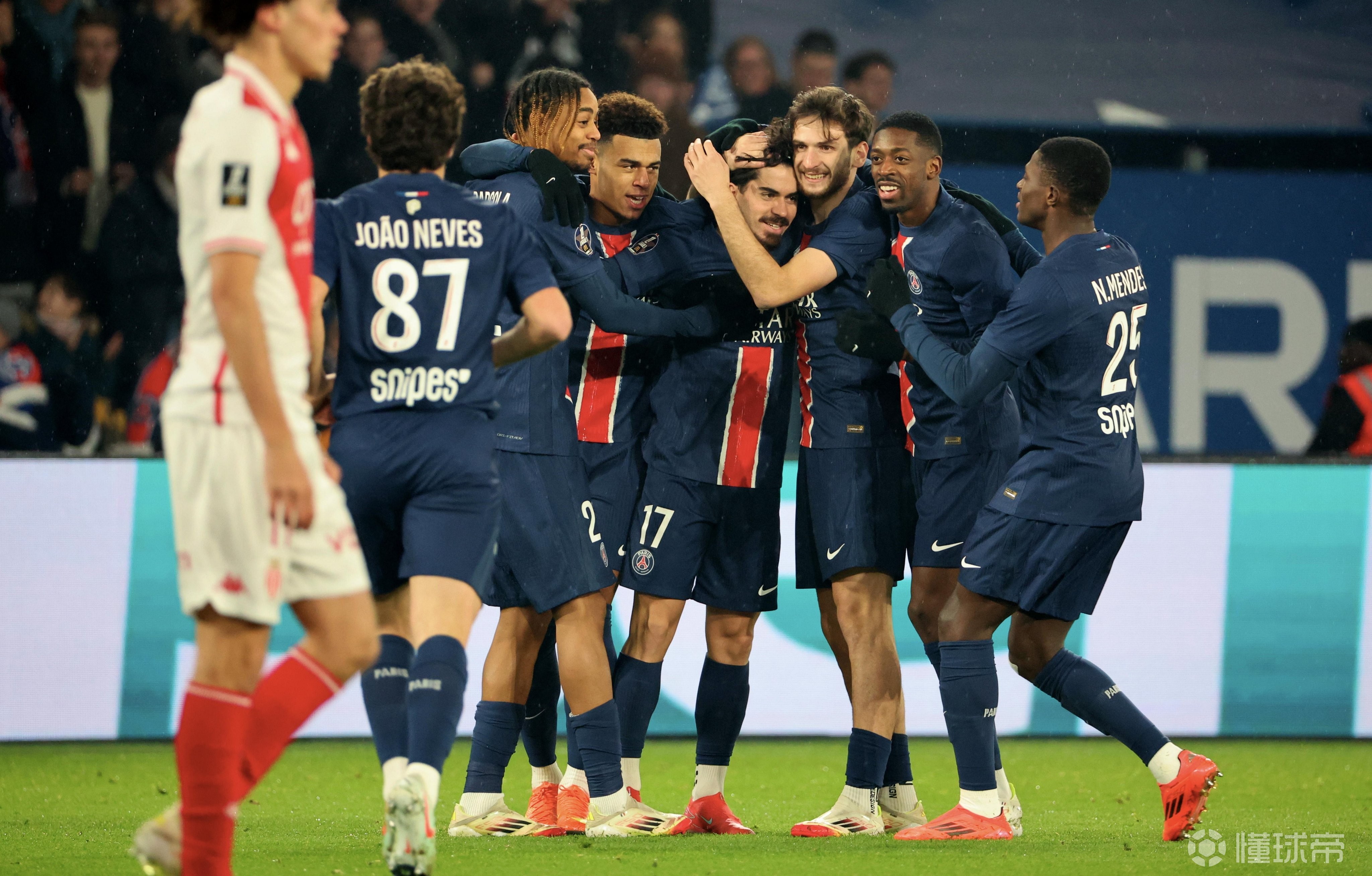 九游娱乐中心-赛地聚焦：法国杯国际比赛日热度飙升；葡萄牙体育复出首秀；态度坚定；细节决定成败的简单介绍-九游娱乐中心